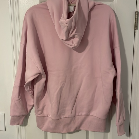 Reebok Oversized Sweatshirt - Picture 2 of 4